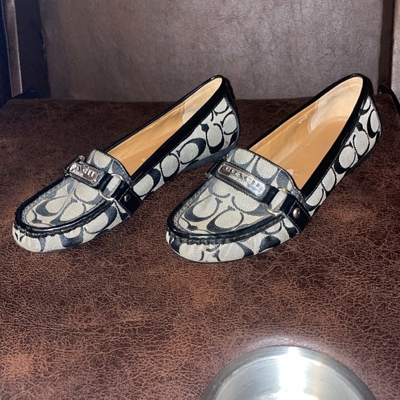 ⭐️⬇️ Coach Women’s Sandals/Slip-On Flat Shoes VINTAGE - Picture 2 of 16